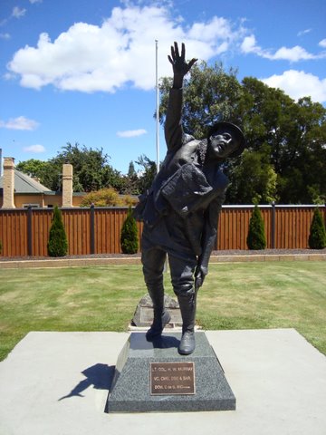 The Harry Murray VC Memorial Statue